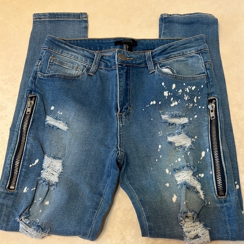 Jeans. Forever 21. Size L